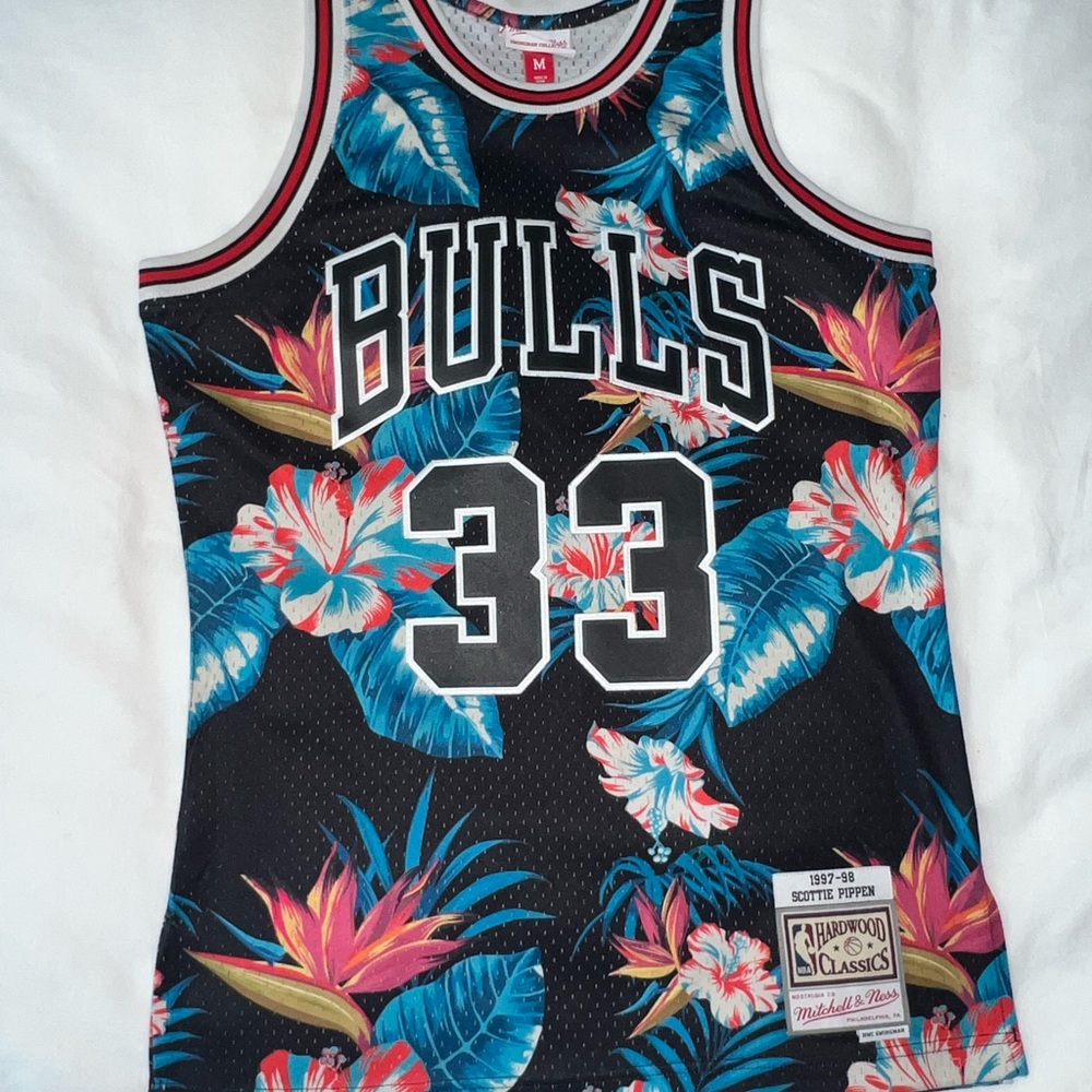 Scottie Pippen Chicago Bulls M&N Hardwood Classics Jersey 97-98 | Men’s Size M